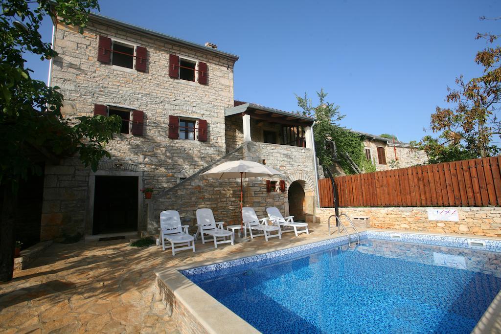 Villa Maria Oprtalj Habitación foto