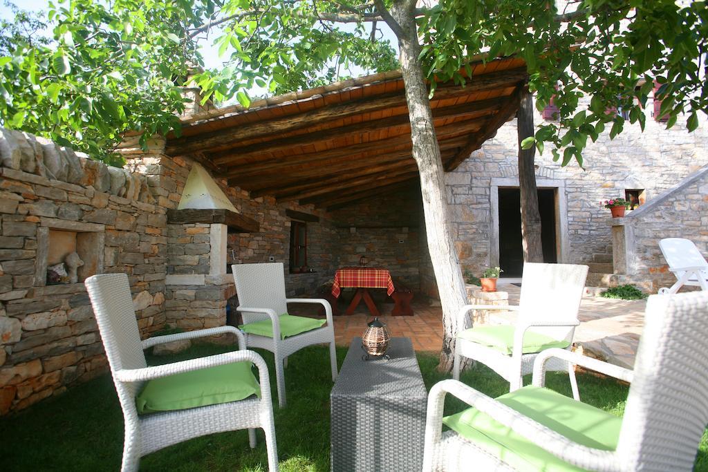 Villa Maria Oprtalj Habitación foto